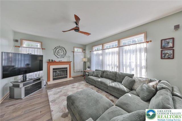 2996 Mosser Drive, Salisbury Twp, PA 18103