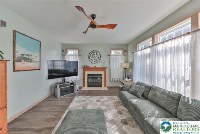 2996 Mosser Drive, Salisbury Twp, PA 18103