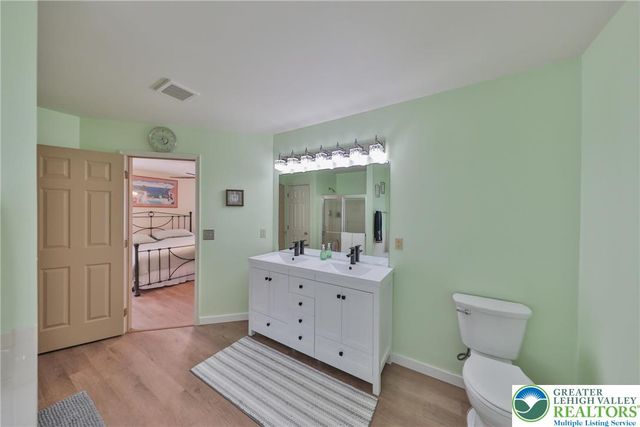 2996 Mosser Drive, Salisbury Twp, PA 18103