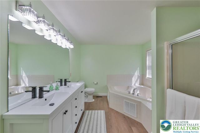 2996 Mosser Drive, Salisbury Twp, PA 18103