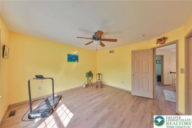 2996 Mosser Drive, Salisbury Twp, PA 18103