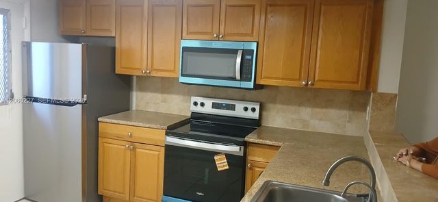 1591 NE Miami Gardens Drive 205, Miami, FL 33179