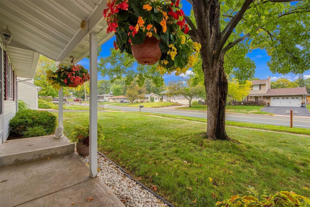2688 Cedar Avenue, White Bear Lake, MN 55110 — photo 5