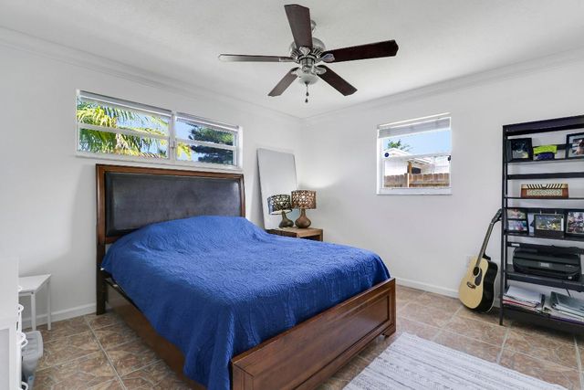 9277 Bloomfield Drive, Palm Beach Gardens, FL 33410