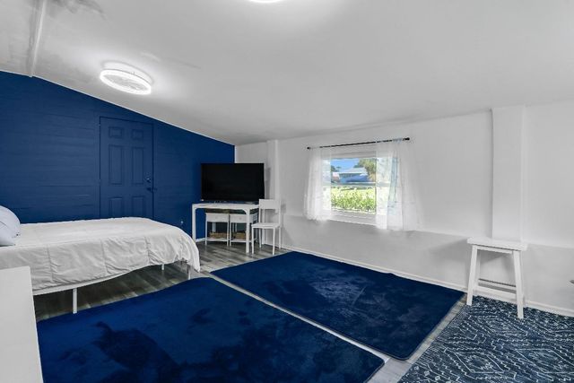 9277 Bloomfield Drive, Palm Beach Gardens, FL 33410