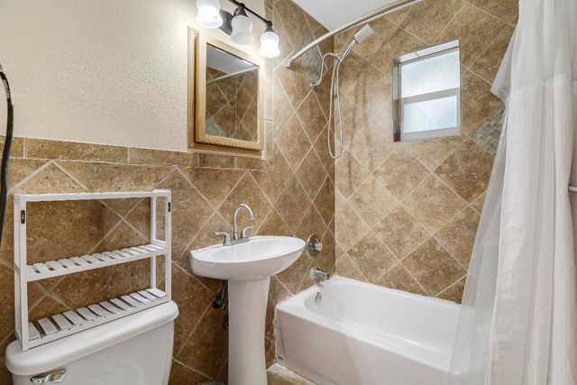 9277 Bloomfield Drive, Palm Beach Gardens, FL 33410