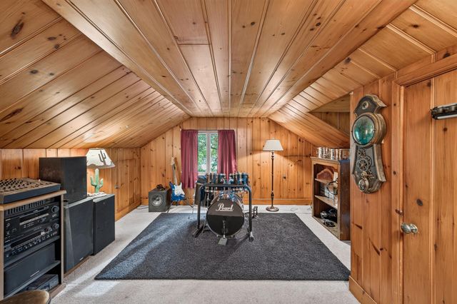 6382 Stillwater Boulevard N, Oakdale, MN 55128