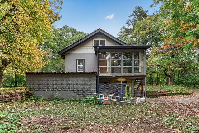 6382 Stillwater Boulevard N, Oakdale, MN 55128