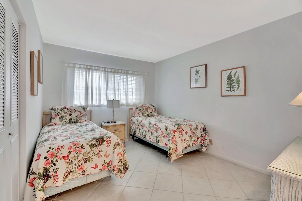 Image 17 of property listing at 3100 S Ocean Boulevard 2140, Highland Beach, FL 33487