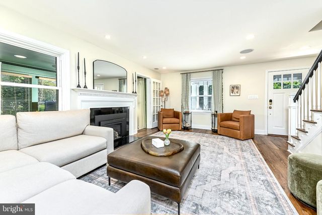1701 N JEFFERSON ST, Arlington, VA 22205