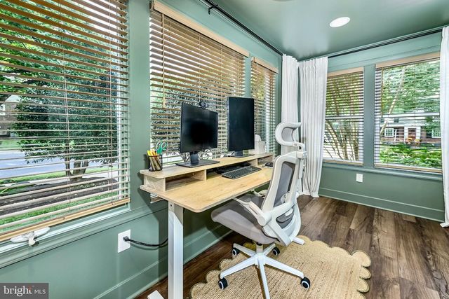 1701 N JEFFERSON ST, Arlington, VA 22205