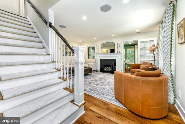 1701 N JEFFERSON ST, Arlington, VA 22205