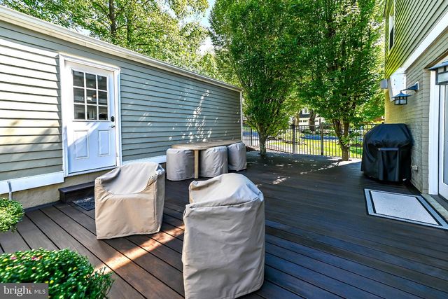 1701 N JEFFERSON ST, Arlington, VA 22205