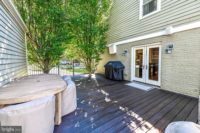 1701 N JEFFERSON ST, Arlington, VA 22205