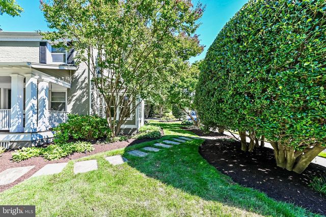 1701 N JEFFERSON ST, Arlington, VA 22205