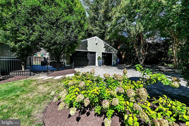 1701 N JEFFERSON ST, Arlington, VA 22205
