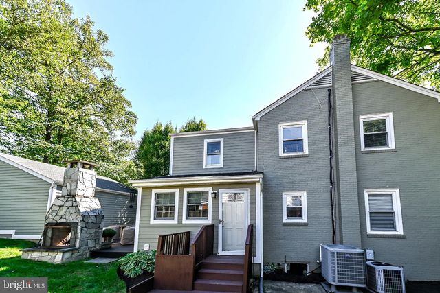 1701 N JEFFERSON ST, Arlington, VA 22205