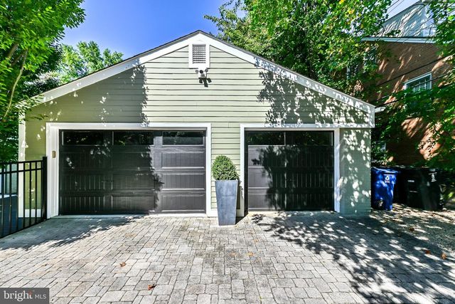 1701 N JEFFERSON ST, Arlington, VA 22205