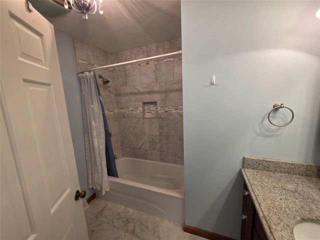 7622 CHESTNUT Street, Fairview, PA 16415