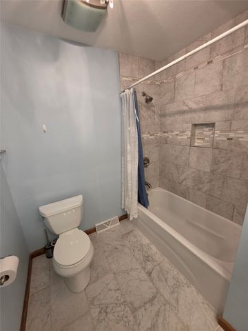 7622 CHESTNUT Street, Fairview, PA 16415