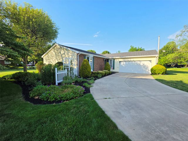 7622 CHESTNUT Street, Fairview, PA 16415