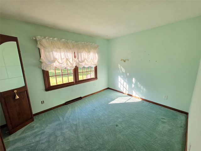 7622 CHESTNUT Street, Fairview, PA 16415