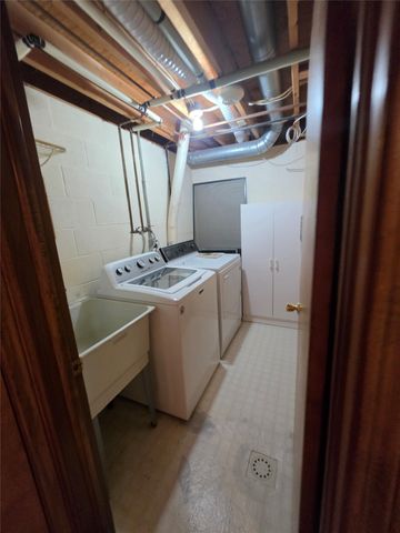 7622 CHESTNUT Street, Fairview, PA 16415