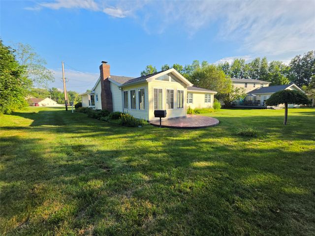 7622 CHESTNUT Street, Fairview, PA 16415