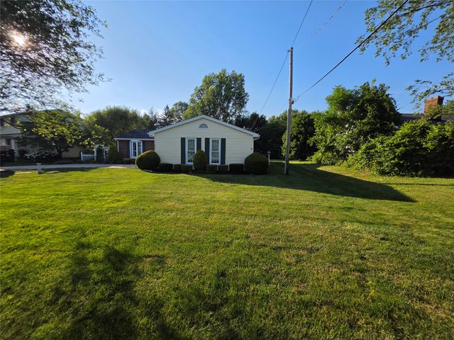 7622 CHESTNUT Street, Fairview, PA 16415