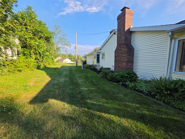 7622 CHESTNUT Street, Fairview, PA 16415