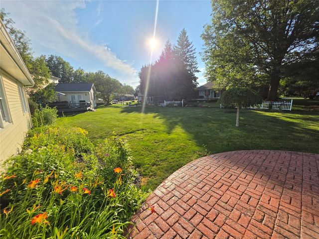 7622 CHESTNUT Street, Fairview, PA 16415