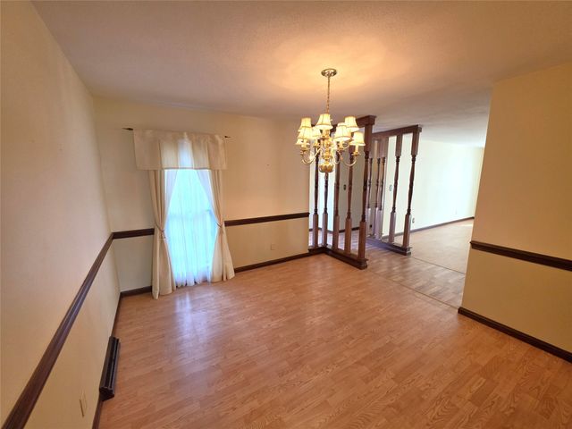 7622 CHESTNUT Street, Fairview, PA 16415