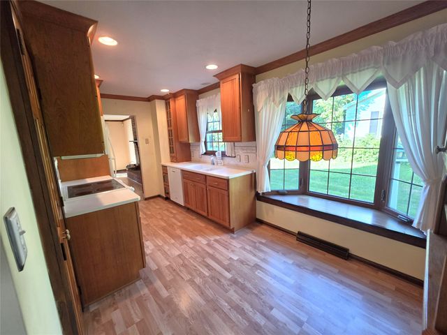 7622 CHESTNUT Street, Fairview, PA 16415