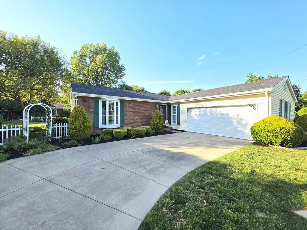 7622 CHESTNUT Street, Fairview, PA 16415