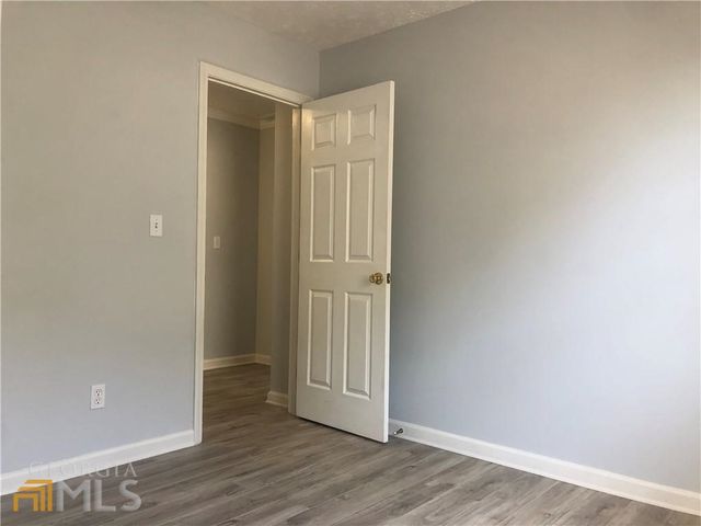 1012 Marina Trace Drive, Acworth, GA 30101