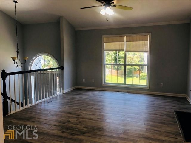 1012 Marina Trace Drive, Acworth, GA 30101