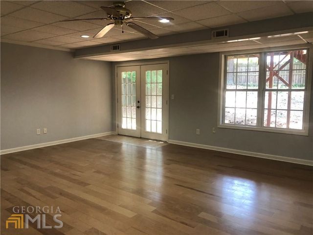 1012 Marina Trace Drive, Acworth, GA 30101