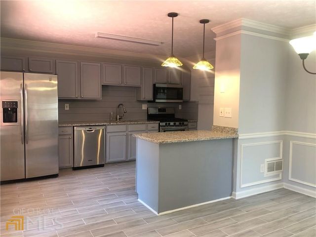 1012 Marina Trace Drive, Acworth, GA 30101