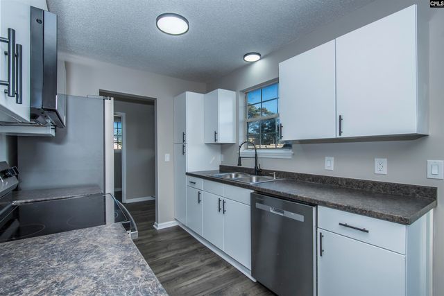 241 Dove Trace Drive, West Columbia, SC 29170