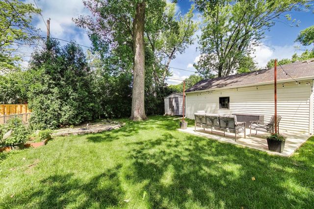 206 S Owen Street, Mount Prospect, IL 60056