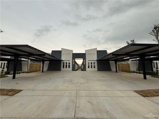 1301 Woodlands Trail 2, Pharr, TX 78577
