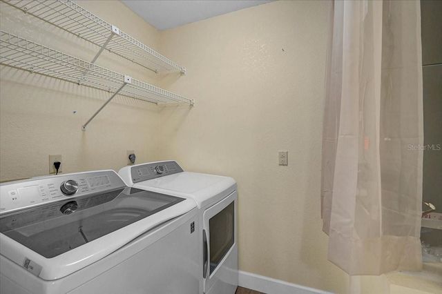 892 COUNTRY CLUB CIRCLE 50, Venice, FL 34293