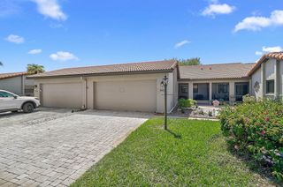 892 COUNTRY CLUB CIRCLE 50, Venice, FL 34293