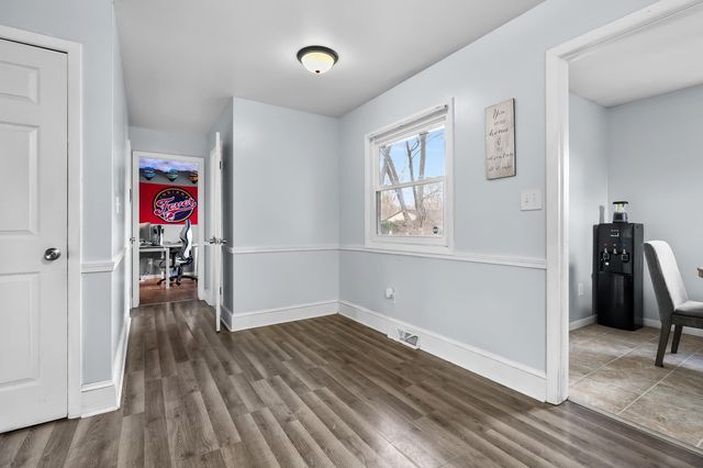 16 Charles E Place, Battle Creek City, MI 49015