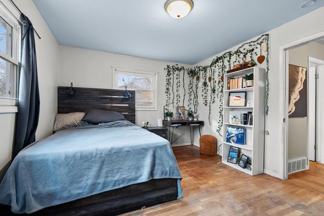 16 Charles E Place, Battle Creek City, MI 49015