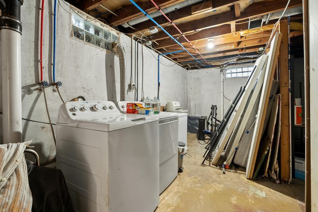 16 Charles E Place, Battle Creek City, MI 49015