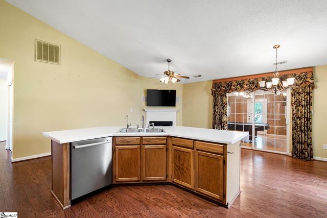 11 Cherry Cove Lane, Taylors, SC 29650