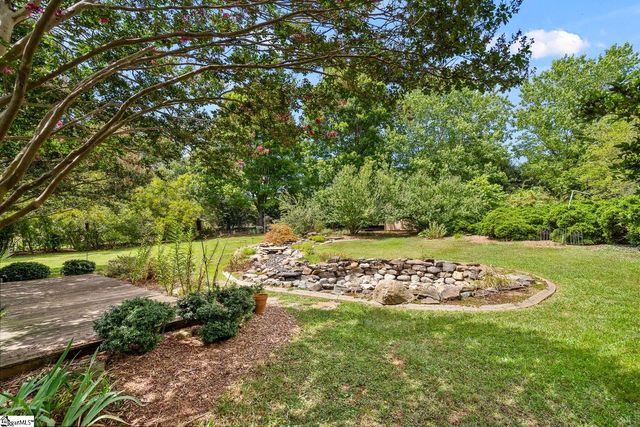 11 Cherry Cove Lane, Taylors, SC 29650