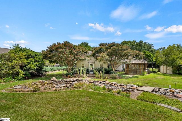 11 Cherry Cove Lane, Taylors, SC 29650
