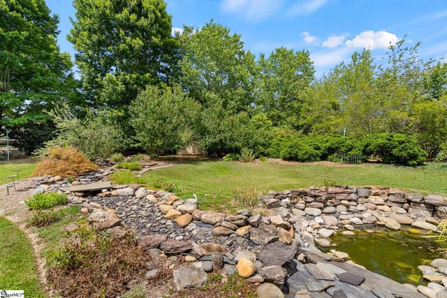 11 Cherry Cove Lane, Taylors, SC 29650